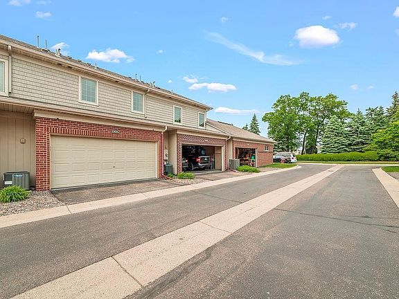 5th image of 12426 Flanders Ct NE Unit G
