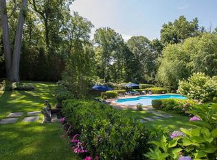 12 Mallard Dr, Lloyd Harbor, NY 11743