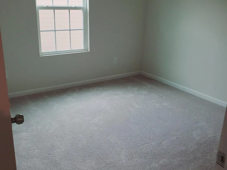 1200 Roundhill Ct — Photo 25