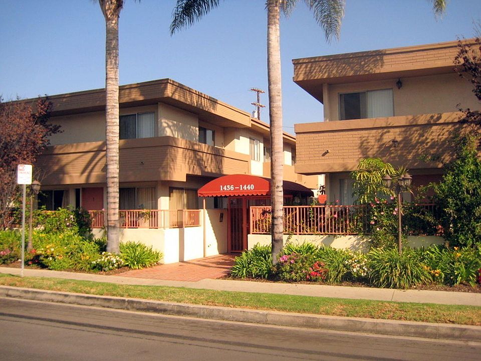 2nd image of 1436 Armacost Ave APT 9