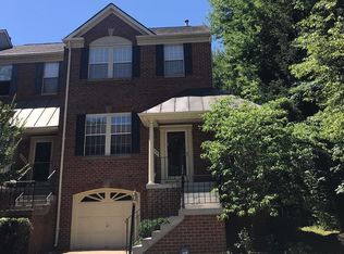 1444 Park Garden Ln, Reston, VA 20194