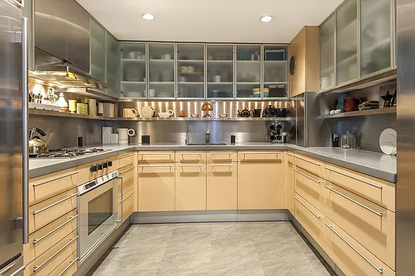 Rented by Corcoran | media 31