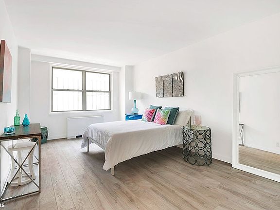 5th image of 520 E 72nd St APT 8T
