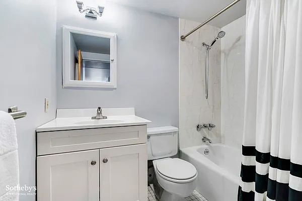 Rented by Sotheby's International Realty | media 7