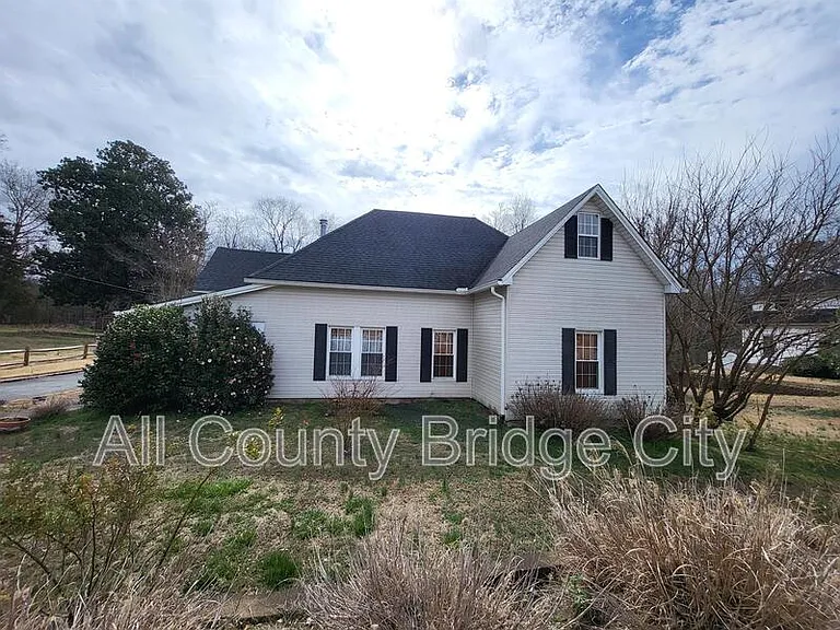 311 Retreat St — Photo 1