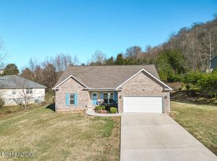 155 Flag Stone Way, Clinton, TN 37716