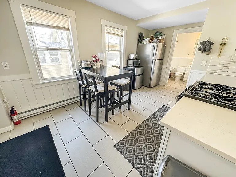 107 Columbia St #2 — Photo 4