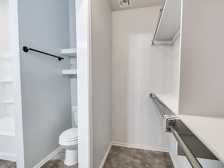 2348 SW 90th Pl — Photo 27