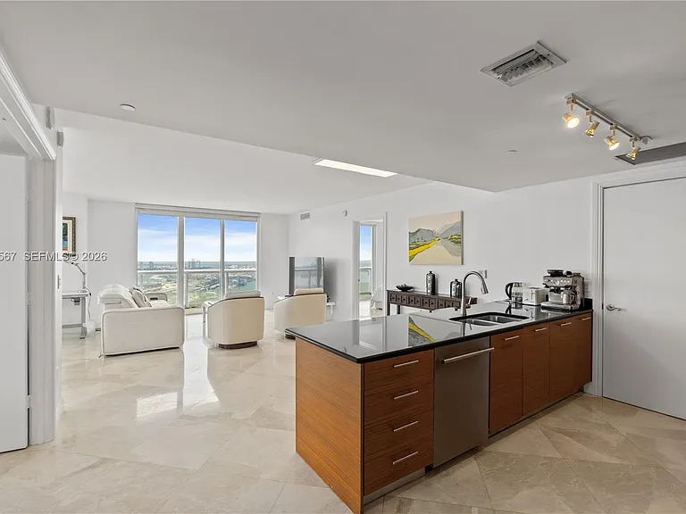 50 Biscayne Blvd #5402 — Photo 37