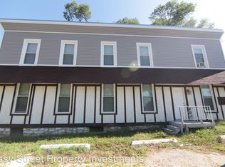 201 N 20th St APT 4, East Moline, IL 61244