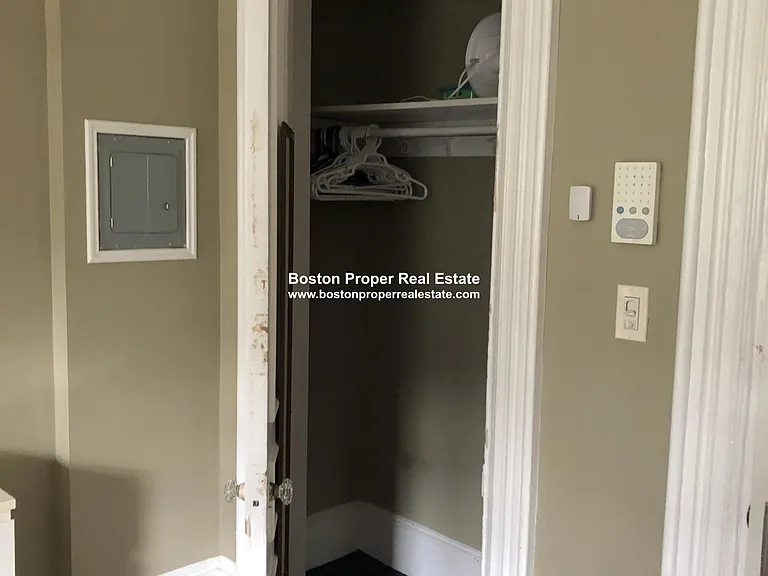 323 Beacon St #6 — Photo 5