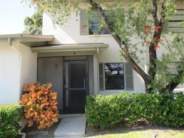 2131 Ridge Rd S APT 9, Largo, FL 33778