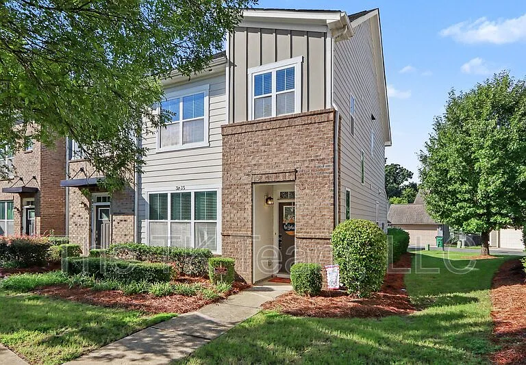 3835 Willow Green Pl #1 — Photo 1
