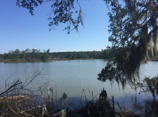 11 Cameroon Dr, Beaufort, SC 29907