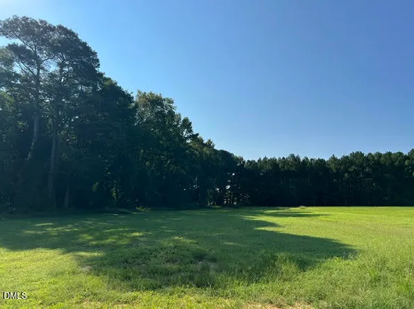 135 Big Pine Rd, Clayton, NC 27520