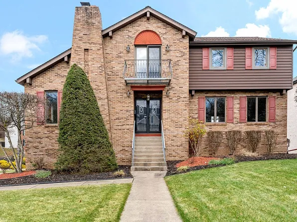 98 Florence Dr, Pittsburgh, PA 15220