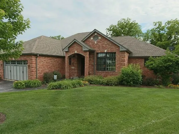 1630 Woodhall Way, Lake Geneva, WI 53147