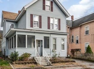 27 Royal St, Lowell, MA 01851