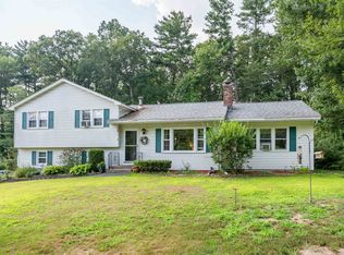 7 Spring Rd, Londonderry, NH 03053