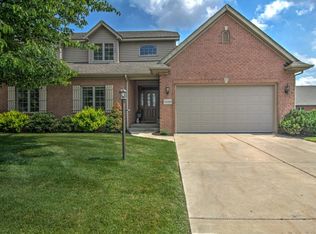 10189 Florida Ln, Crown Point, IN 46307