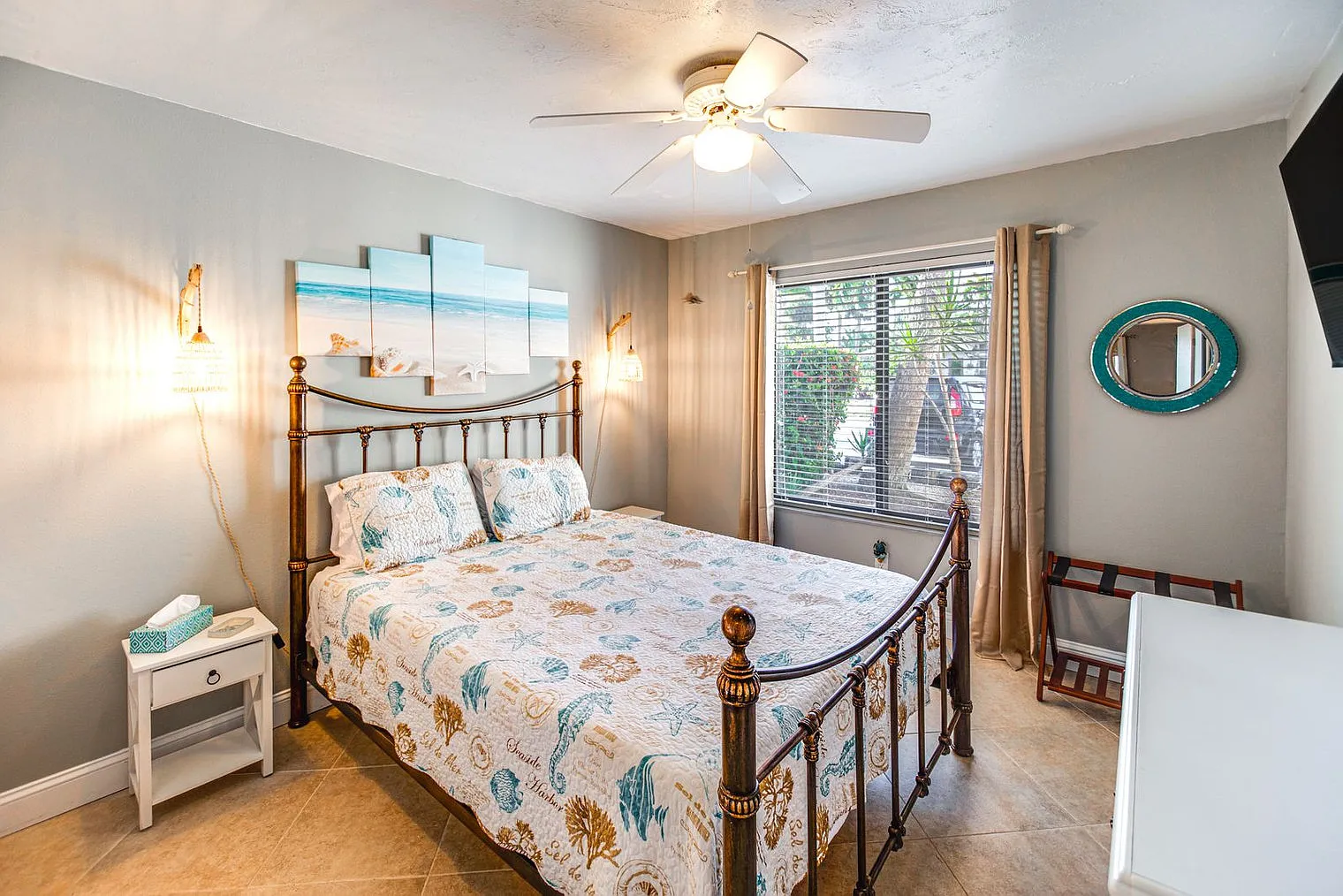 3 bed, 2.0 bath, 1345 sqft, $2,715 — Photo 4
