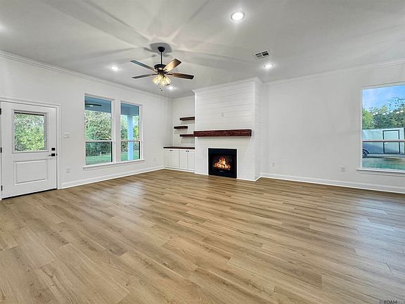 5th image of 41106 Garden Ct