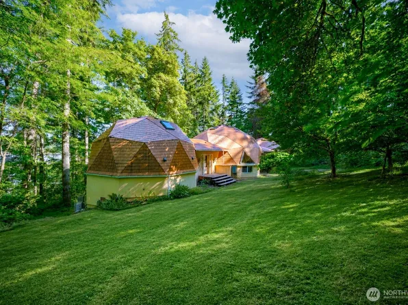 12 SE Oyster Beach Road, Shelton, WA 98584