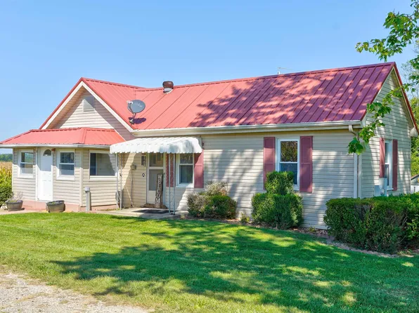 9376 E 300th Rd S, Oakland City, IN 47660