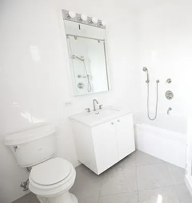 Sold by Nest Seekers International | media 27