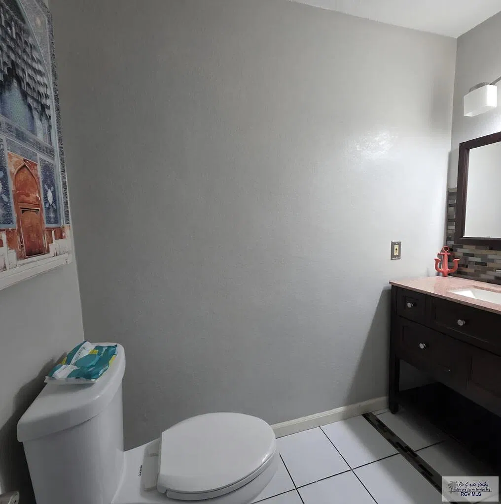 3500 Carmen Ave — Photo 4