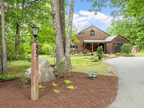 4th image of 55 Lake Dr W