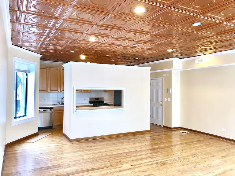 3211 N Sheffield Ave #3N — Photo 2