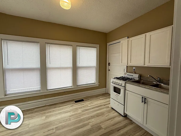 305 N Adams Ave #2 — Photo 8