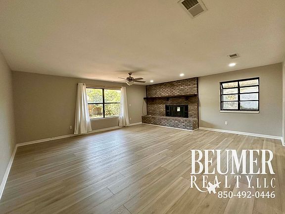 5th image of 5078 Leeward Dr #A