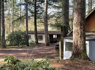 21 NE Hill Rd, Belfair, WA 98528