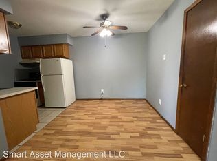 2675 S 13th St APT 16, Milwaukee, WI 53215