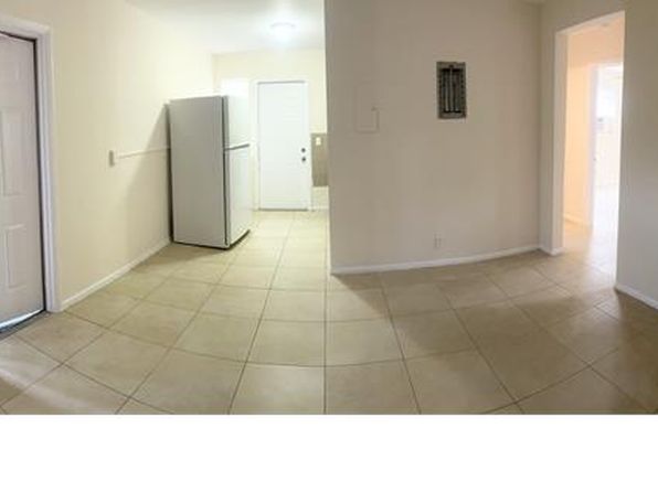 1039 21st St APT 2