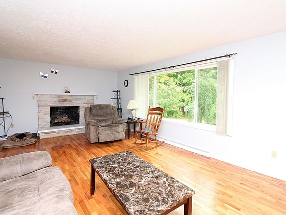 5th image of 10807 Bunker Hwy