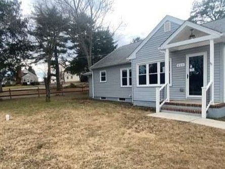 5th image of 404 Taylor St