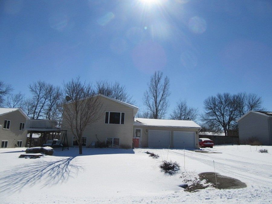 1st image of 2200 Lakepark Pl