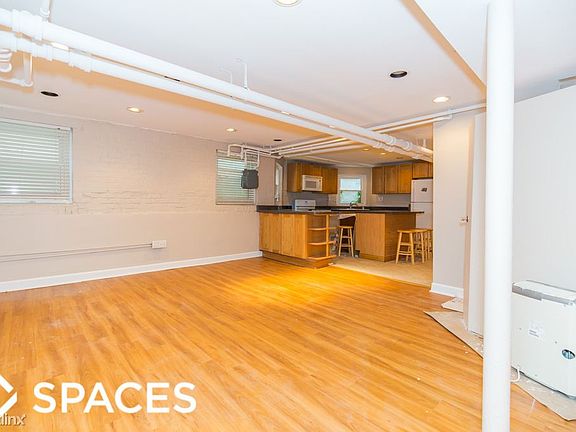 2nd image of 2618 W Argyle St #Gdn