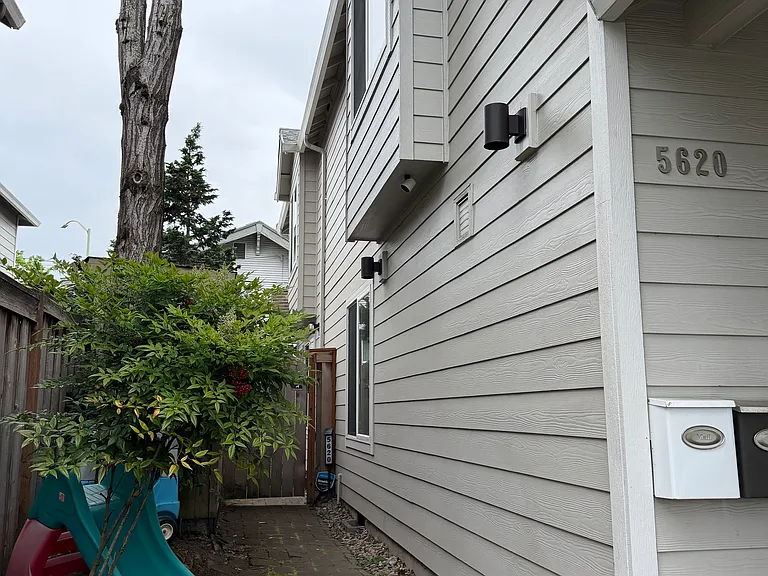 5618 SE 22nd Ave — Photo 2