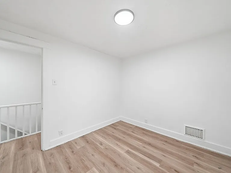 1211 Emily St — Photo 29