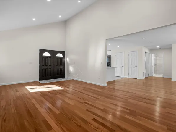 9 William Puckey Drive, Cortlandt Manor, NY 10567