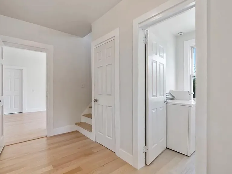24 Weaver St #A — Photo 3