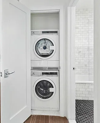 Rented by Compass | media 24