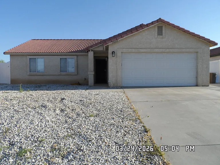 15019 Hopland St — Photo 2