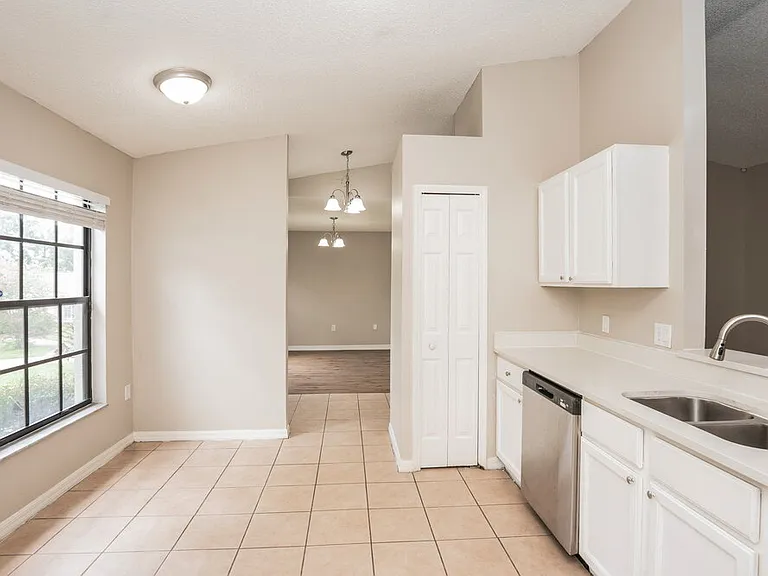 4812 Pierce Arrow Dr — Photo 8