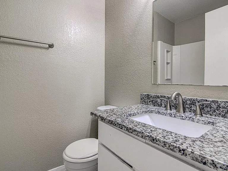 819 Sirocco Dr #A — Photo 9