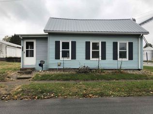 210 E South St, Argos, IN 46501